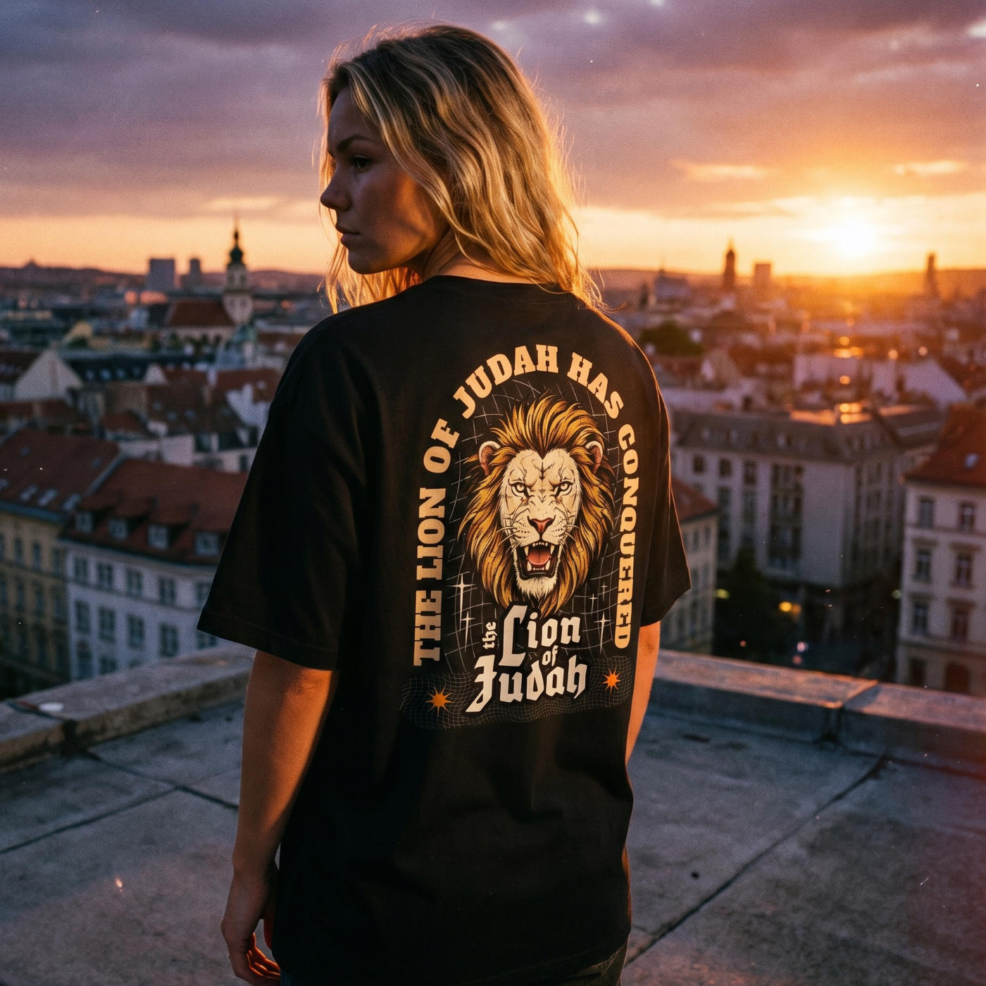 Lion of Judah - Unisex Comfort Heavy T-Shirt
